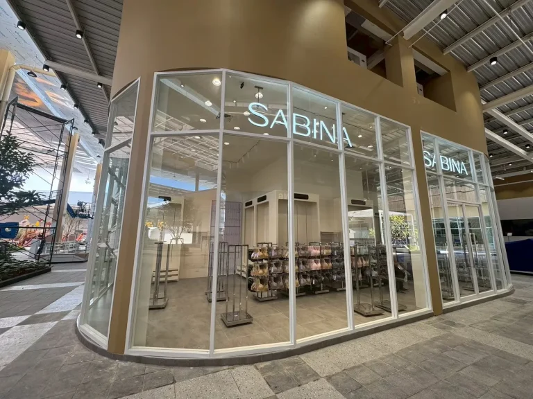 LINE_ALBUM_Shop Sabina Big C อำนาจเจริญ_260528_2